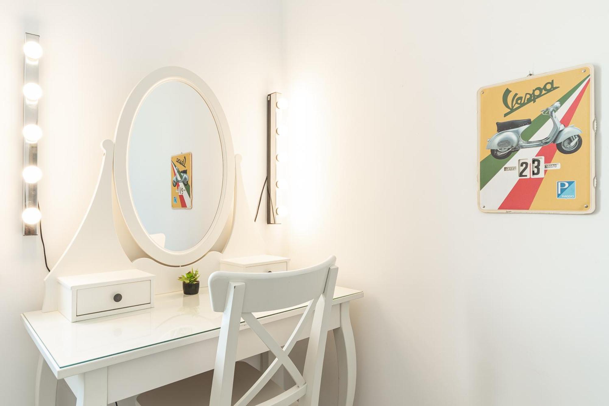 Spacious 3-Bedroom Apartment - 10 Min To City Center & 5 Min To Gaslini Hospital Γένοβα Εξωτερικό φωτογραφία