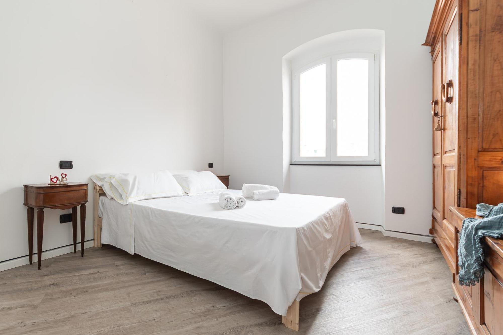 Spacious 3-Bedroom Apartment - 10 Min To City Center & 5 Min To Gaslini Hospital Γένοβα Εξωτερικό φωτογραφία